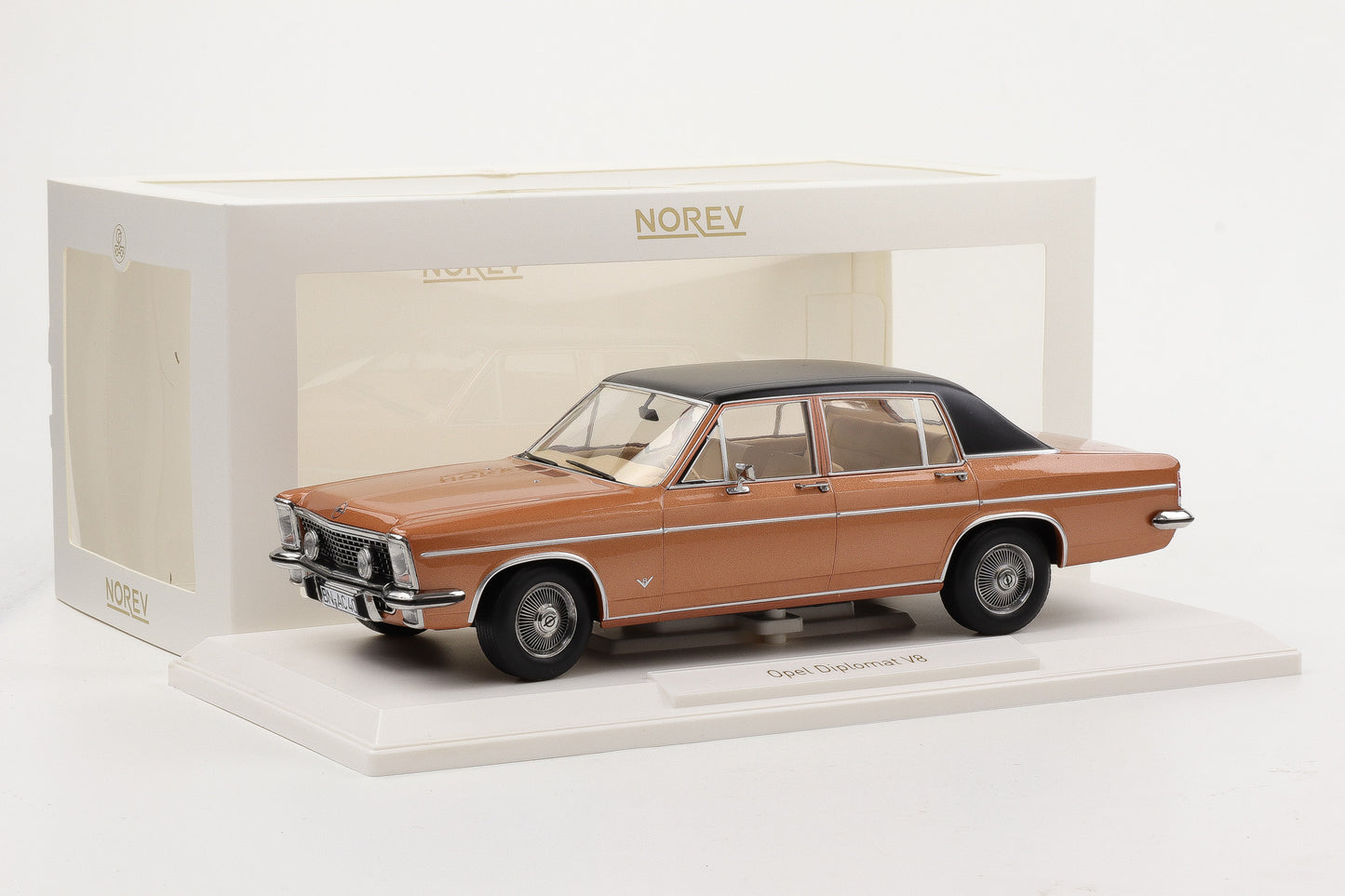 1:18 Norev Opel Diplomat V8 Limousine 1969 Copper metallic 183689