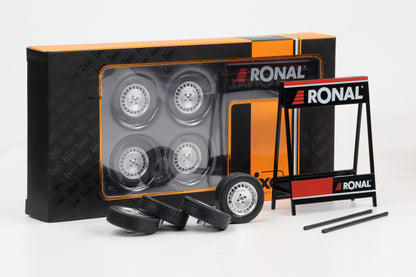 1:18 IXO 4 Felgen Radsatz Ronal Set / Felge ca 23 mm silber / ca 34 mm mit Reifen