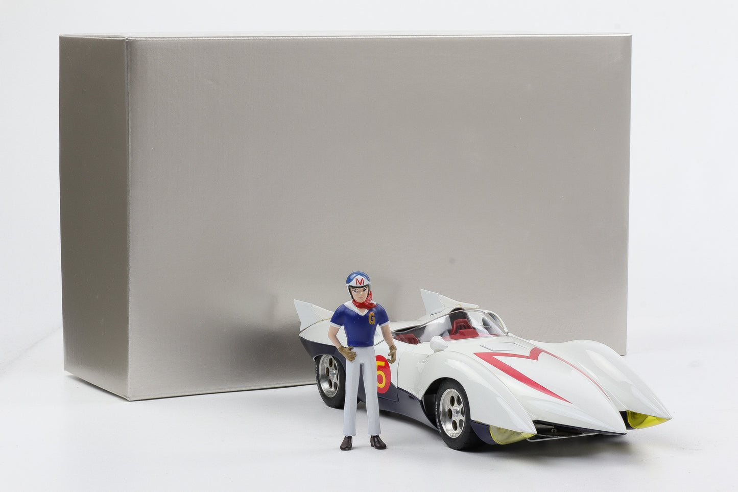 1:18 Speed Racer Go Go MACH 5 White Version Alu mit Figur Go Mifune