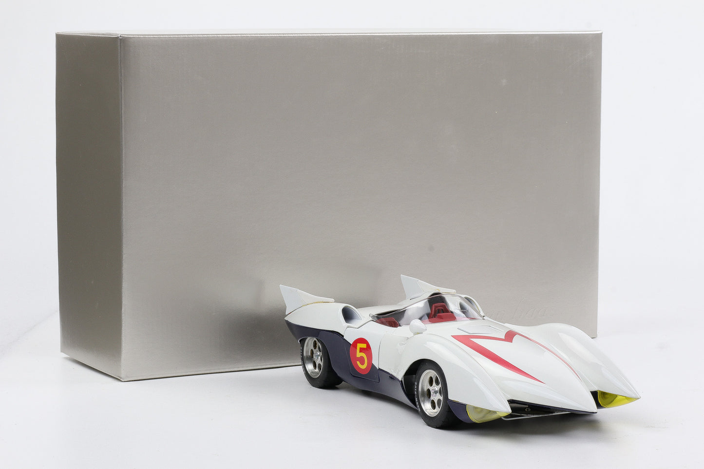 1:18 Schwyn Haas Aluminium Body Hamilton Speed Racer Go Go MACH 5 White Version