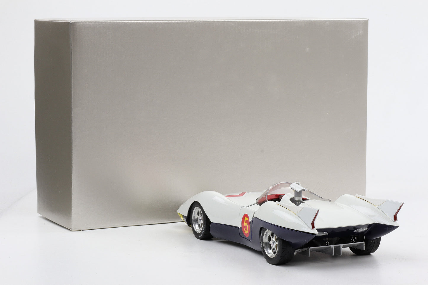 1:18 Schwyn Haas Aluminium Body Hamilton Speed Racer Go Go MACH 5 White Version