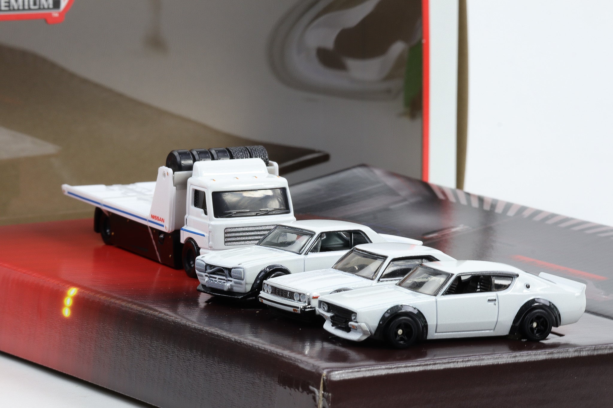 1:64 Nissan Skyline Premium Diorama Box Set #5 Hot Wheels | motor