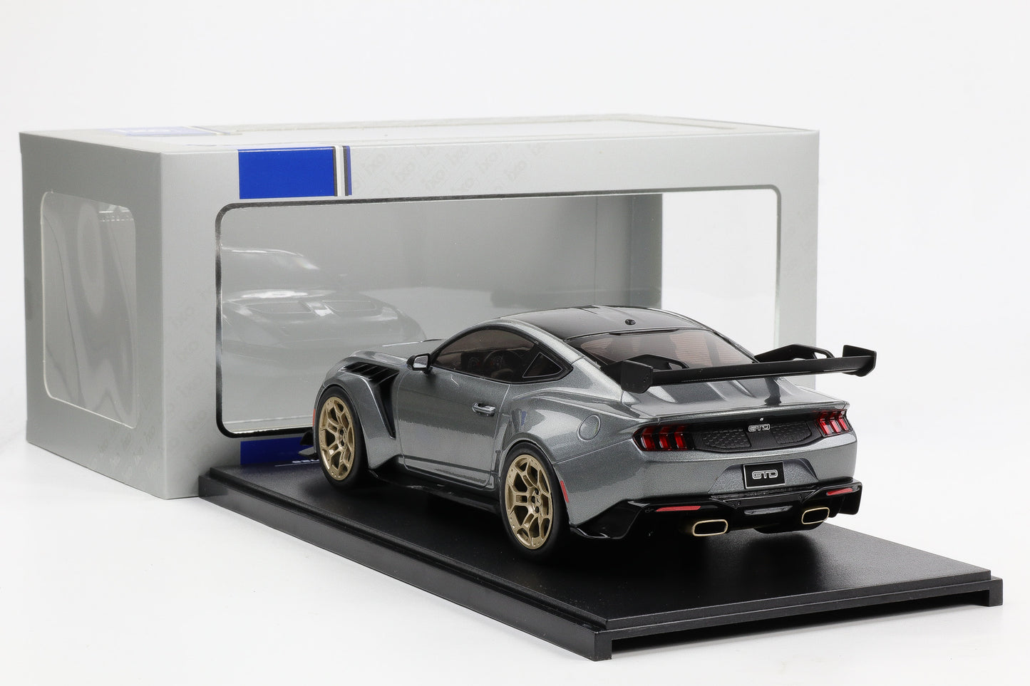 1:18 IXO Ford Mustang GTD V8 Performance Supercar 2025 silver-grey metallic diecast