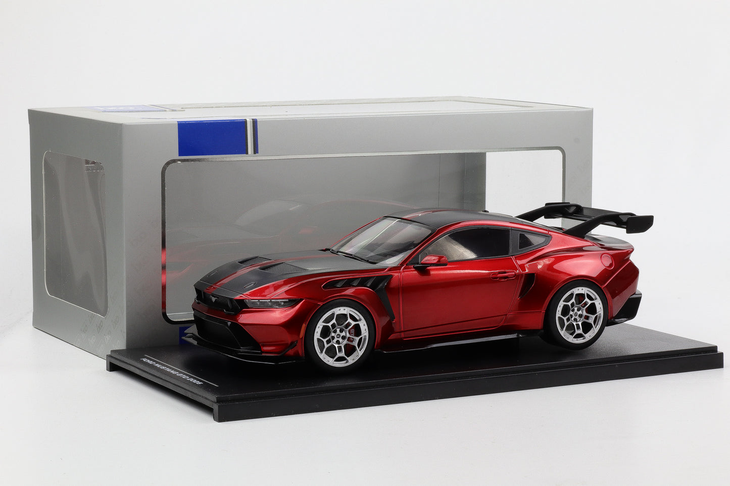 1:18 IXO Ford Mustang GTD V8 Performance Supercar 2025 red metallic carbon diecast