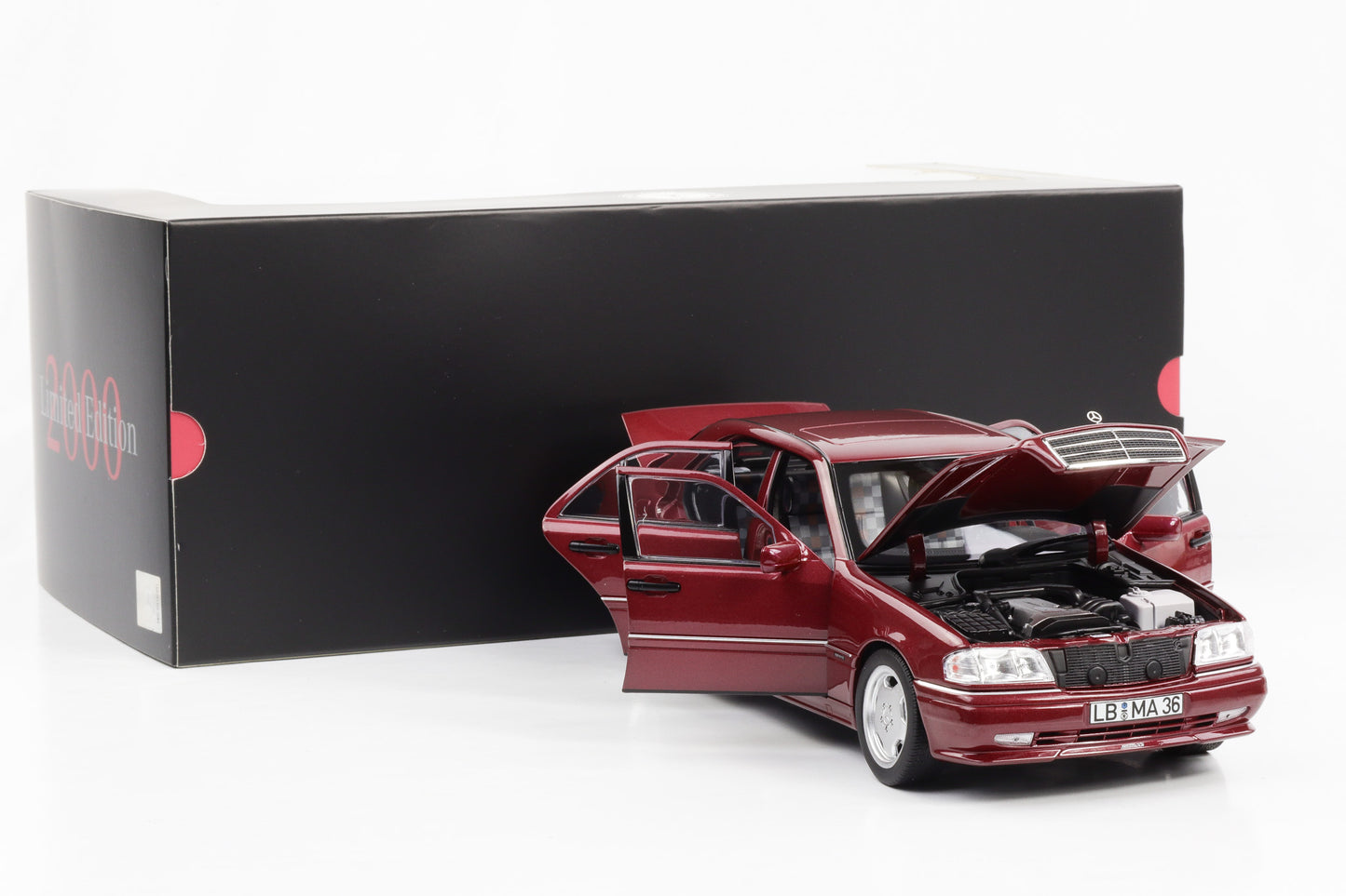 1:18 Mercedes-Benz C 36 AMG W202 almandinrot Norev Dealer limited