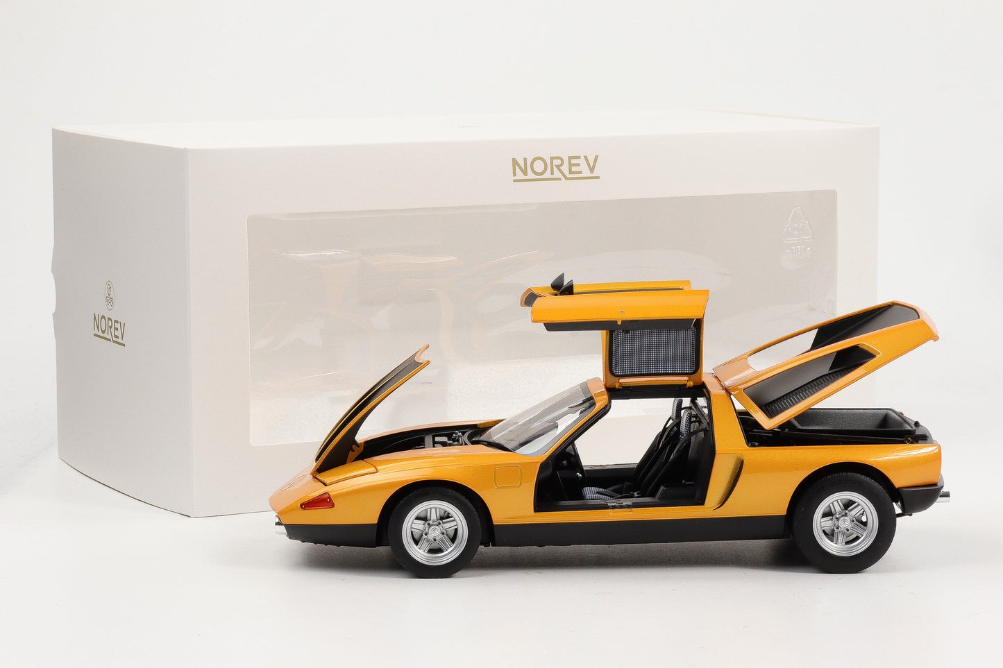 1:18 Norev Mercedes Benz C111-II Concept  1970 orange metallic 183050