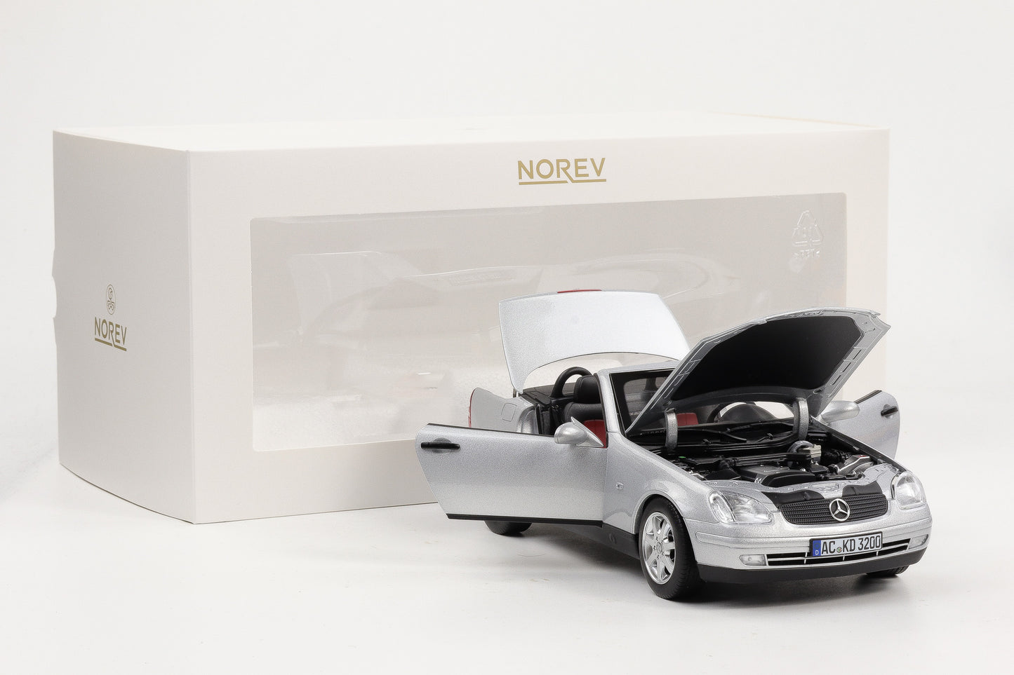 1:18 Norev Mercedes Benz SLK 200 Roadster R170 1996-2000 brillant silber