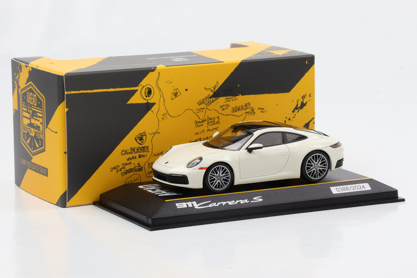 1:43 Porsche 911 992 Carrera 4S amarillo Minichamps WAP 020 172 OK