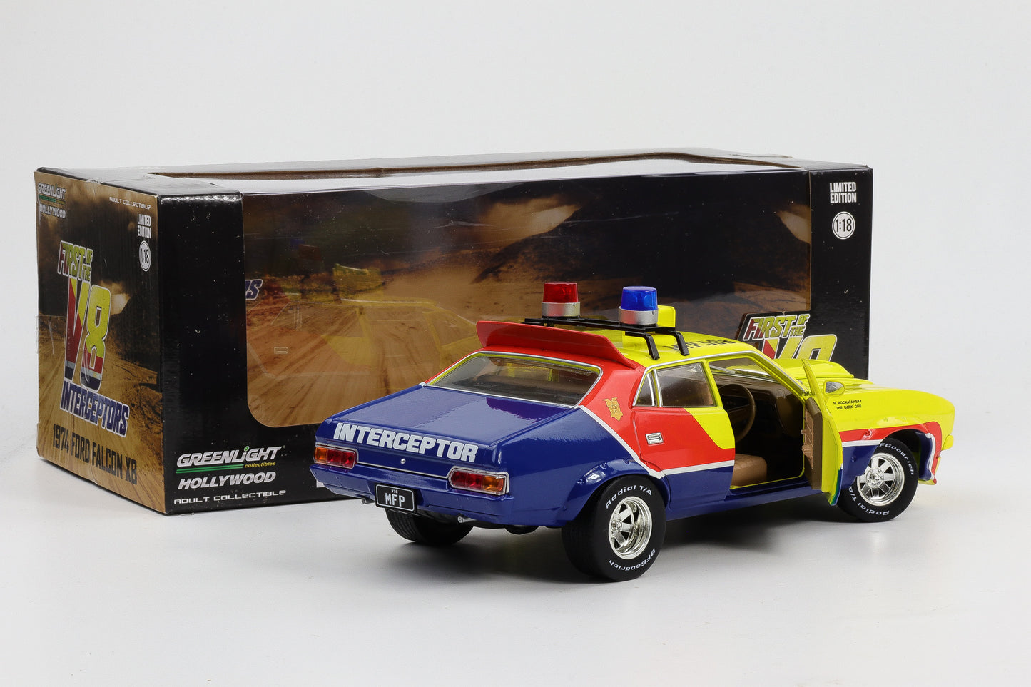 1:18 Greenlight 1974 Ford Falcon XB First of the V8 Interceptors Mad Max Movie