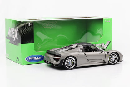 1:18 Porsche 918 Spyder silber 2012 Carbon Hardtop Welly NEX diecast