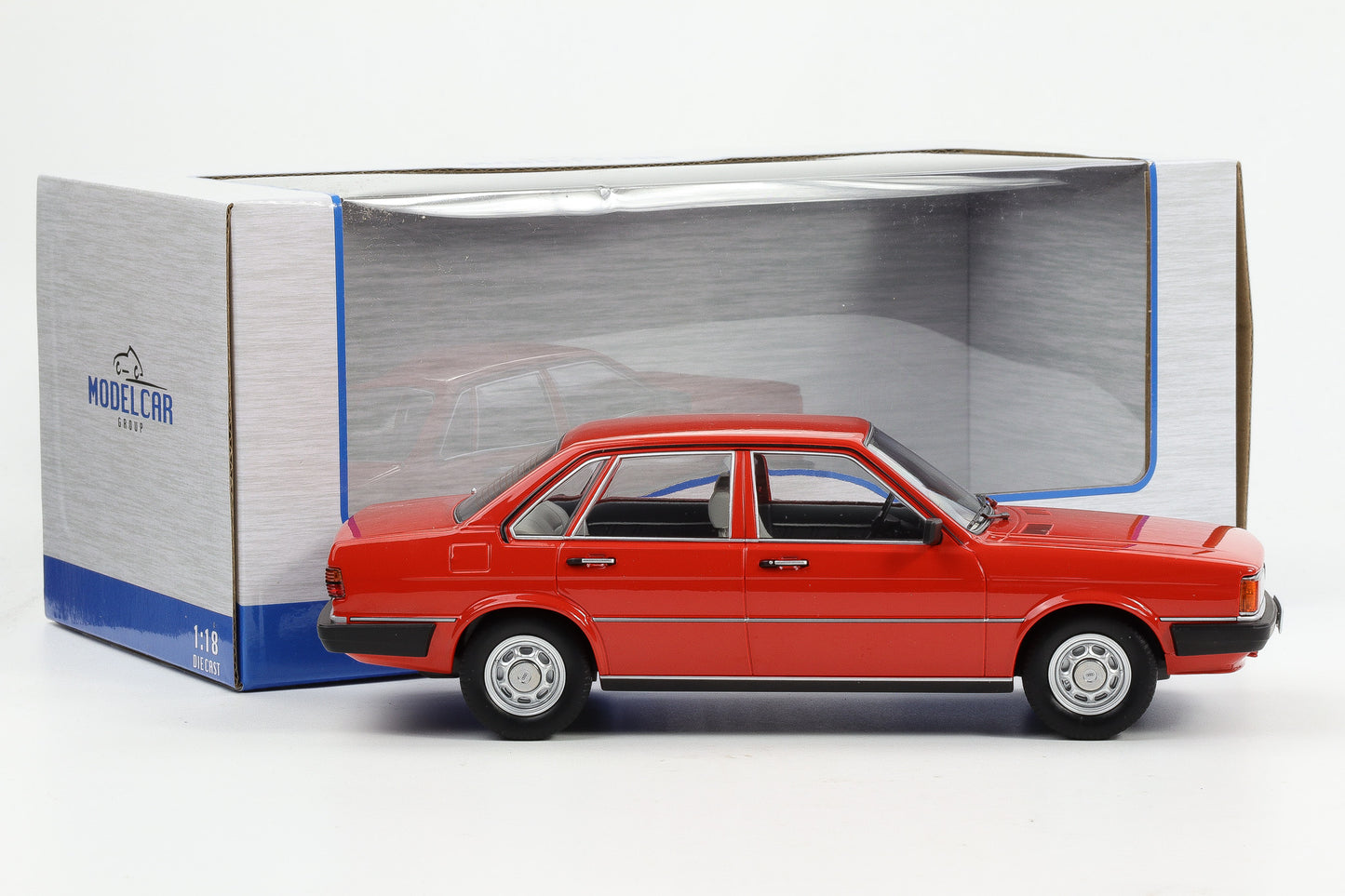 1:18 MCG Audi 80 B2 1978 rot diecast