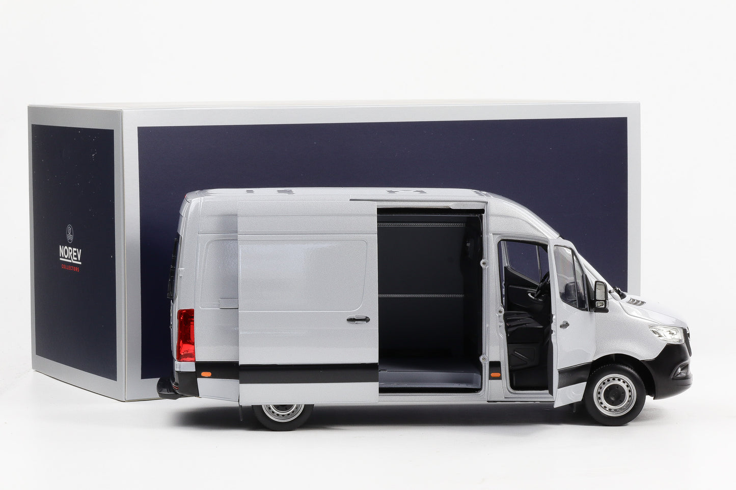 1:18 Norev Mercedes Benz Sprinter Bus Transporter 2018 silber 183424