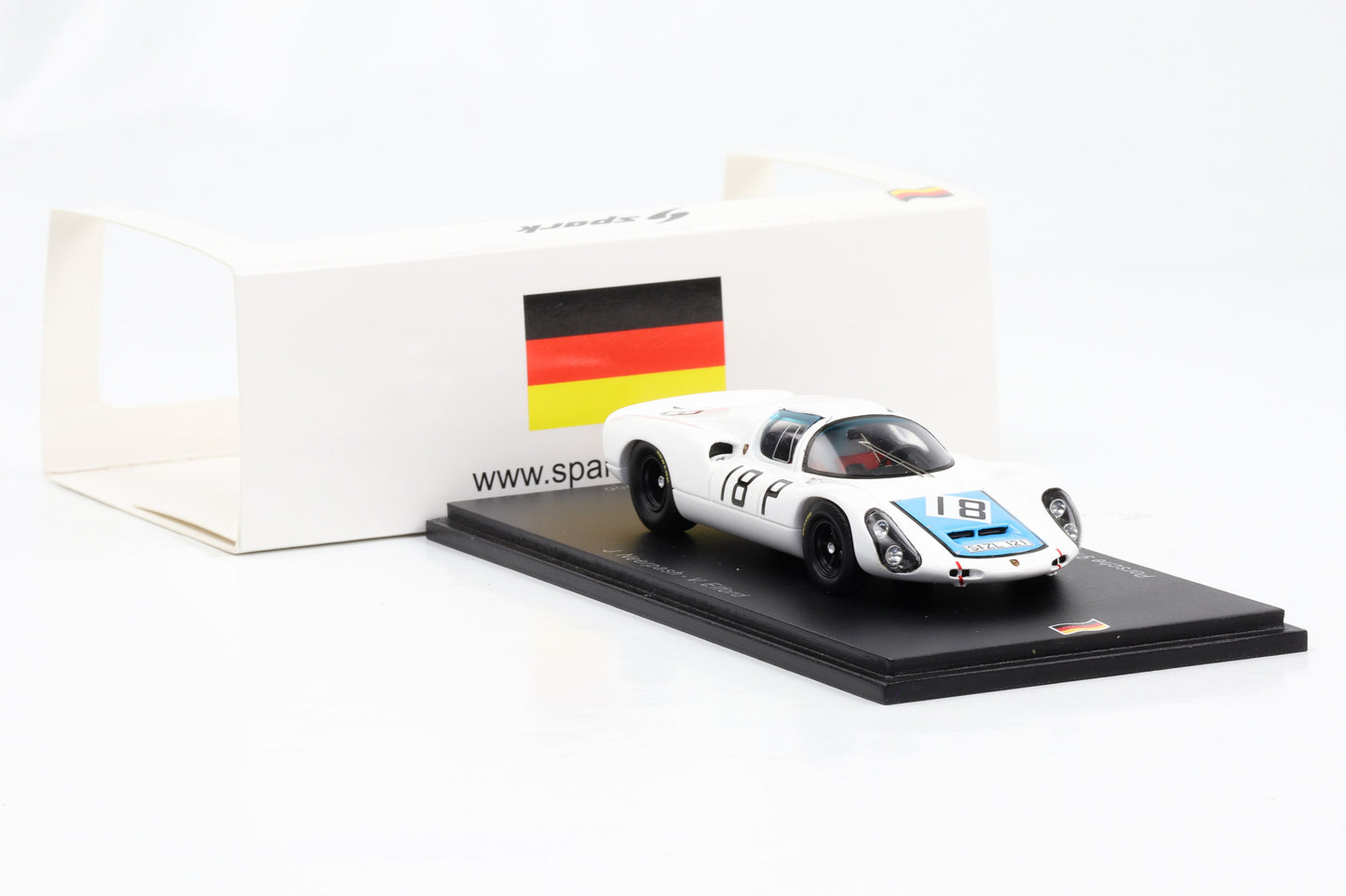 1:43 Porsche 910 1000 km Nurburgring 1967 # P 18 Neerpasch Elford 3. SG820 Spark