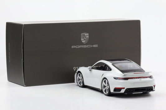 1:18 Minichamps Porsche 911 992 Turbo S Coupe weiss 2024 WAP Dealer