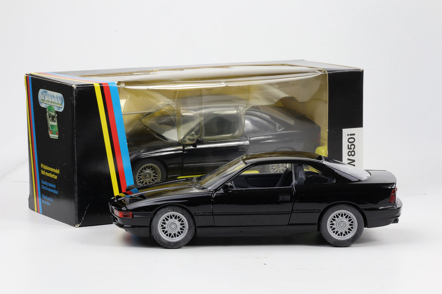 1:24 Schabak BMW 850i E31 1990 Modellauto schwarz No.1630