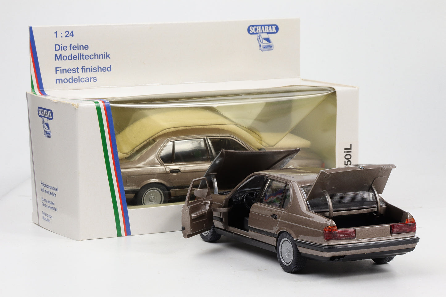 1:24 Schabak BMW 750iL E32 1999 Modellauto light brown metallic No.1620
