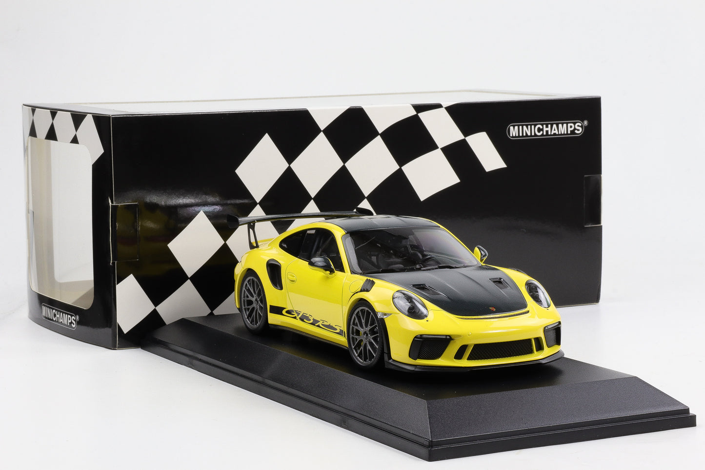 1:18 Minichamps Porsche 911 991.2 GT3 RS 2019 Gelb Weissach Package 300pcs