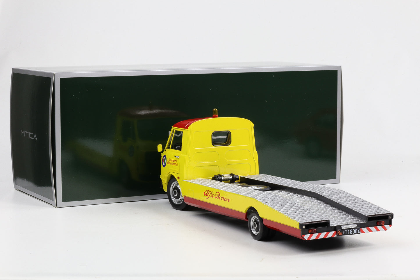 1:18 Mitica Alfa Romeo A12 F12 Car Hauler Abschleppwagen LKW 1977 gelb