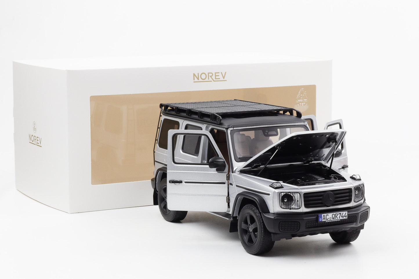 1:18 Norev Mercedes G-Klasse G500 AMG Line W463 Professional Line iridiumsilber 2024