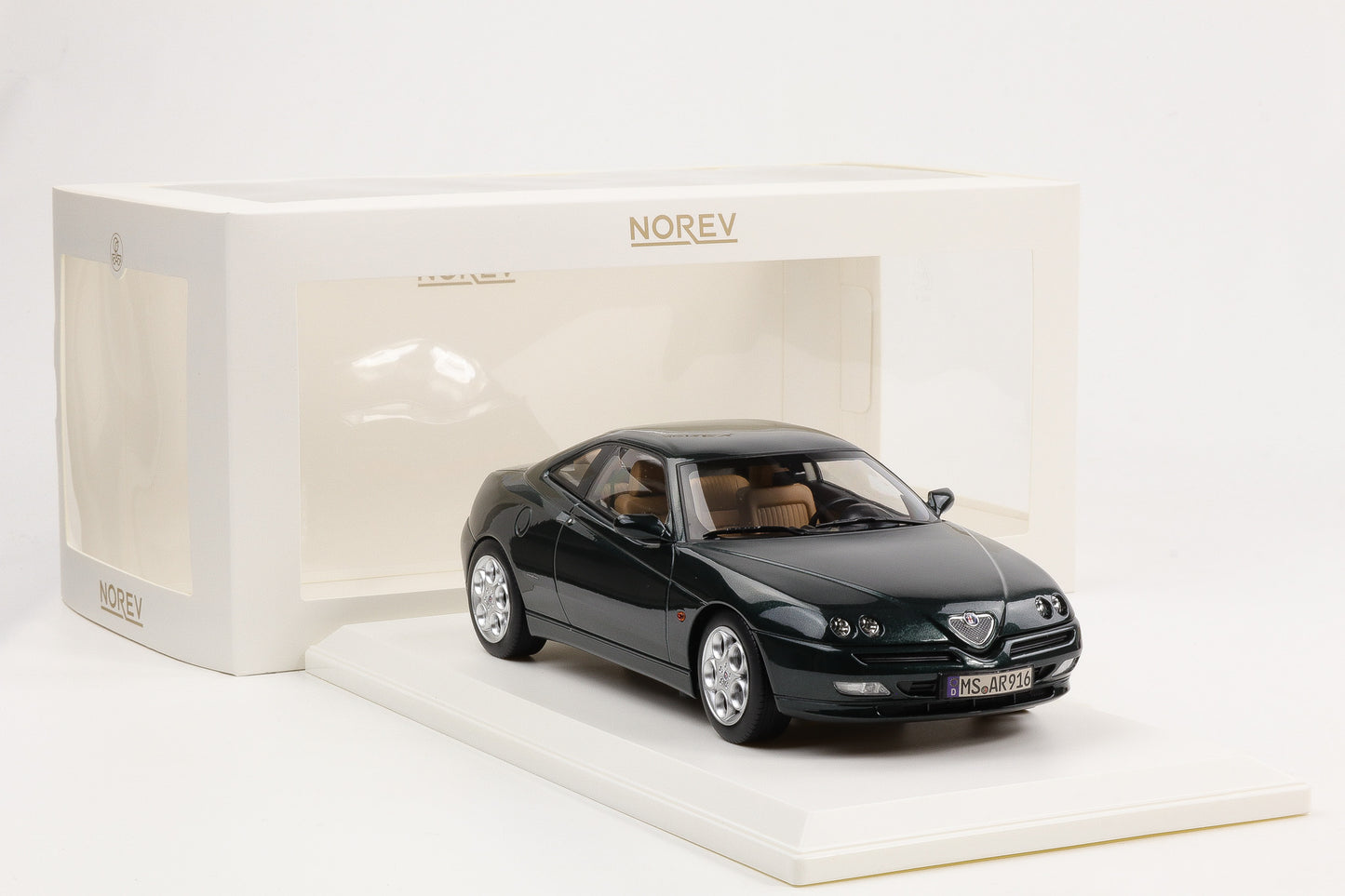 1:18 Norev Alfa Romeo GTV Gran Turismo Veloce Coupe 2.0 16V 2001 grün metallic