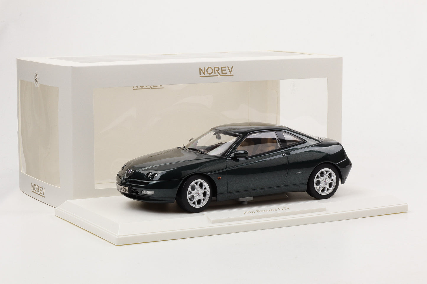 1:18 Norev Alfa Romeo GTV Gran Turismo Veloce Coupe 2.0 16V 2001 grün metallic
