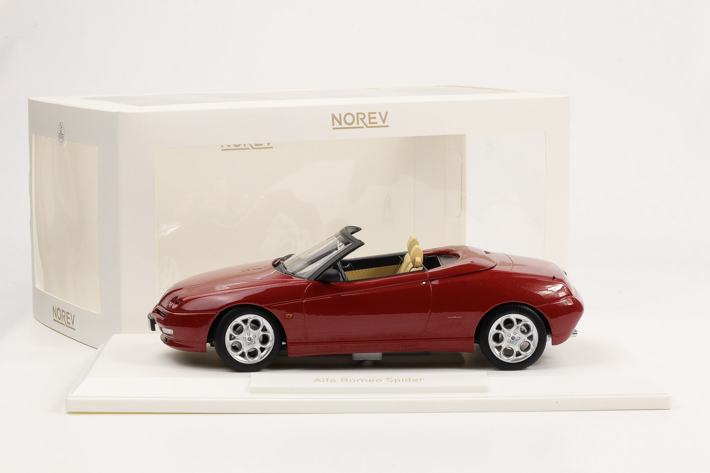 1:18 Norev Alfa Romeo GTV Spider 2.0 T.Spark red metallic 1999 with Softtop