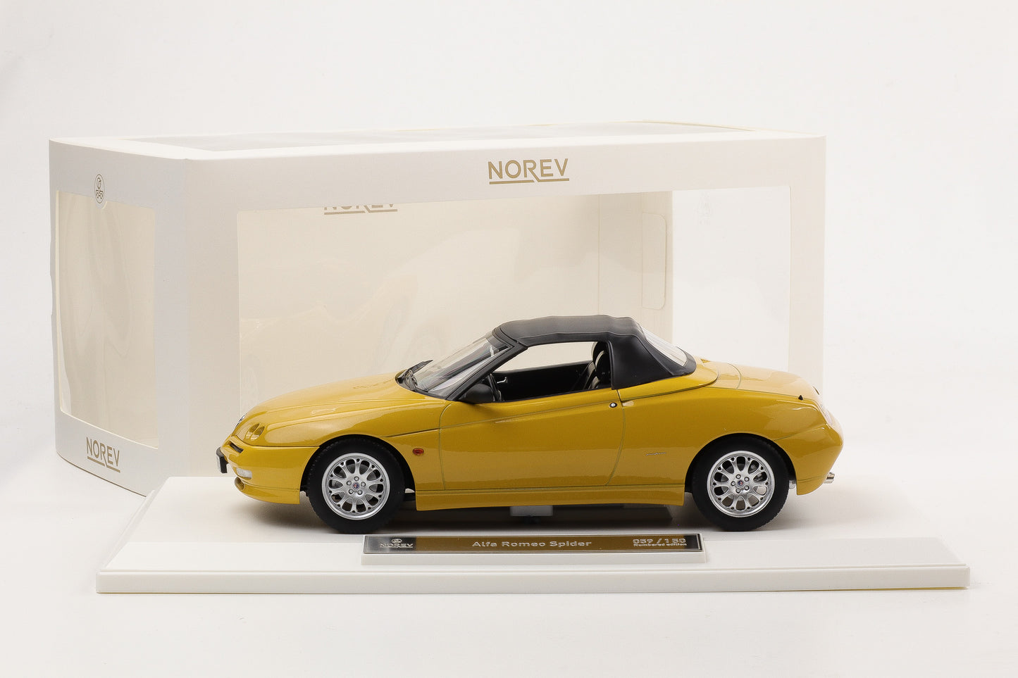 1:18 Norev Alfa Romeo GTV Spider 2.0 T.Spark Zoe Yellow 1999 with Softtop 150pcs