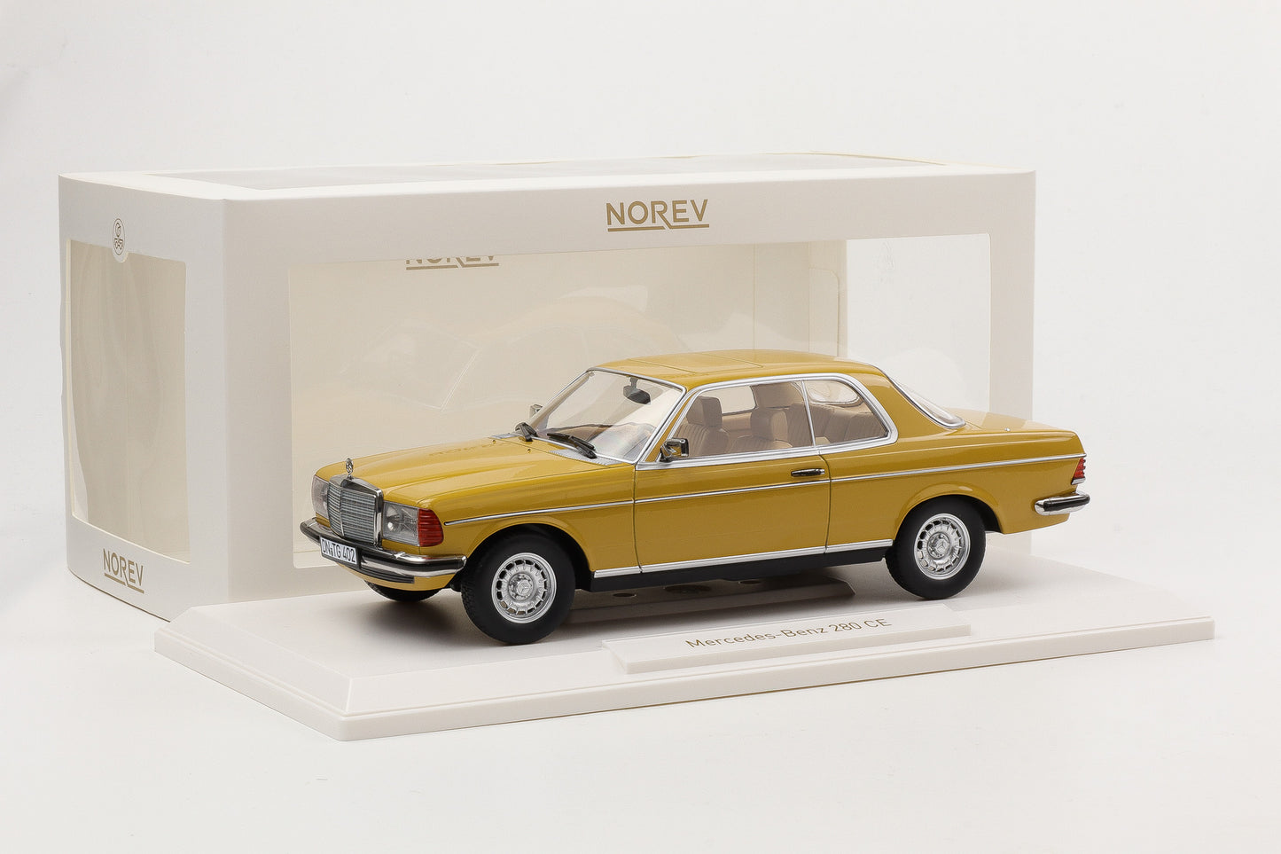 1:18 Norev Mercedes-Benz 280 CE C123 Coupe Saharagelb 183985 diecast