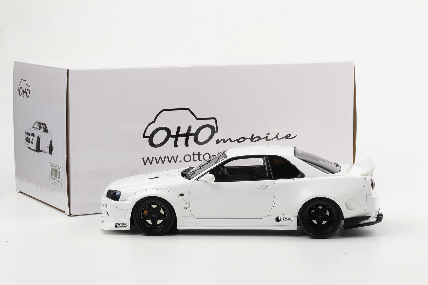 1:18 OTTO mobile Nissan Skyline GT-R BNR34 by KRC pearl white OT1135