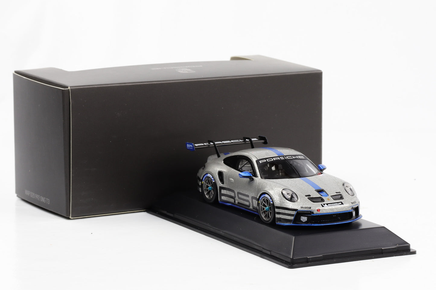 1:43 Porsche 911 992 GT3 Cup silber-blau Spark WAP 020 9920 NGT3