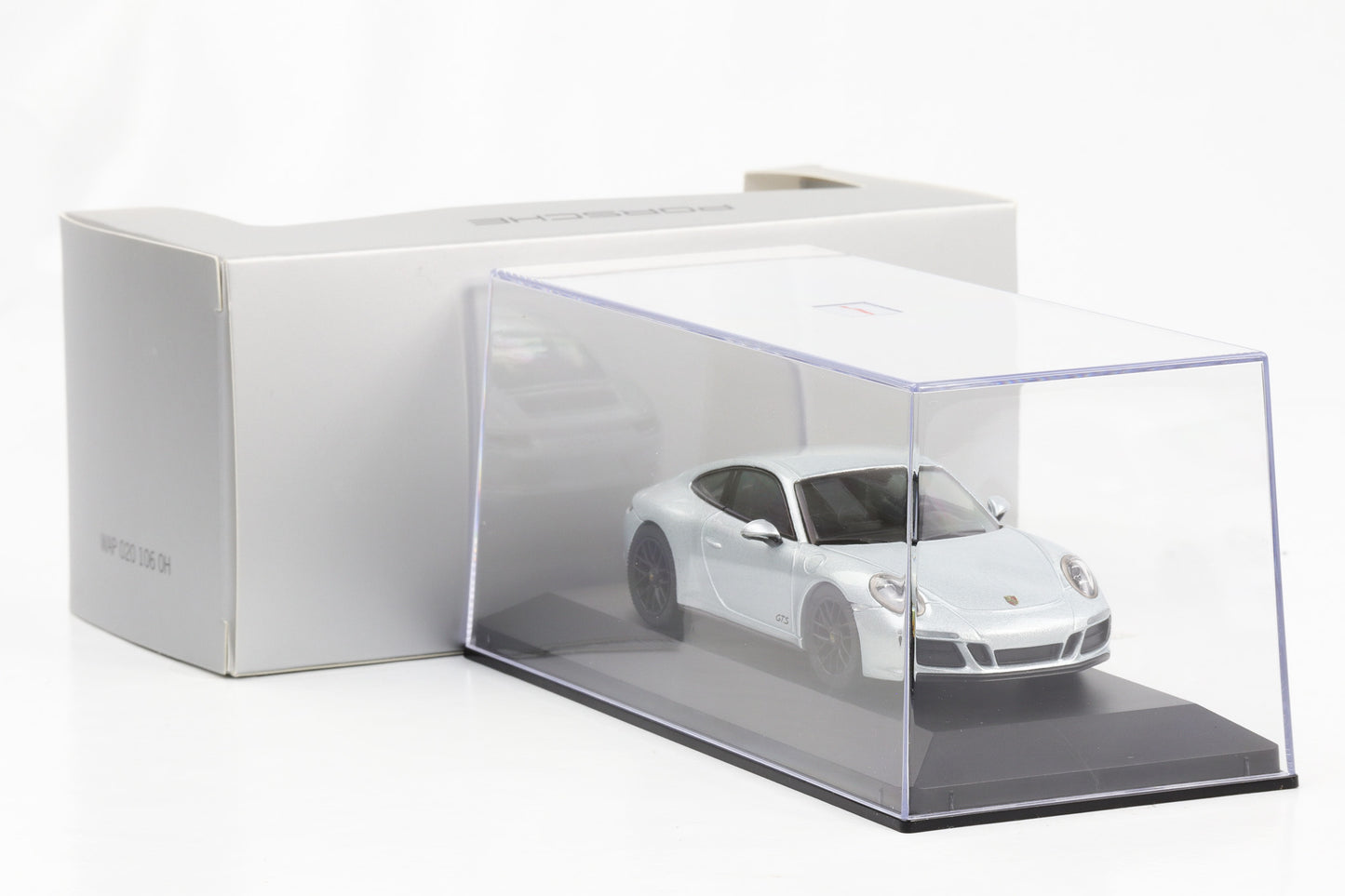 1:43 Porsche 911 991 Carrera 4 GTS rhodium silver Herpa WAP 020 106 0H