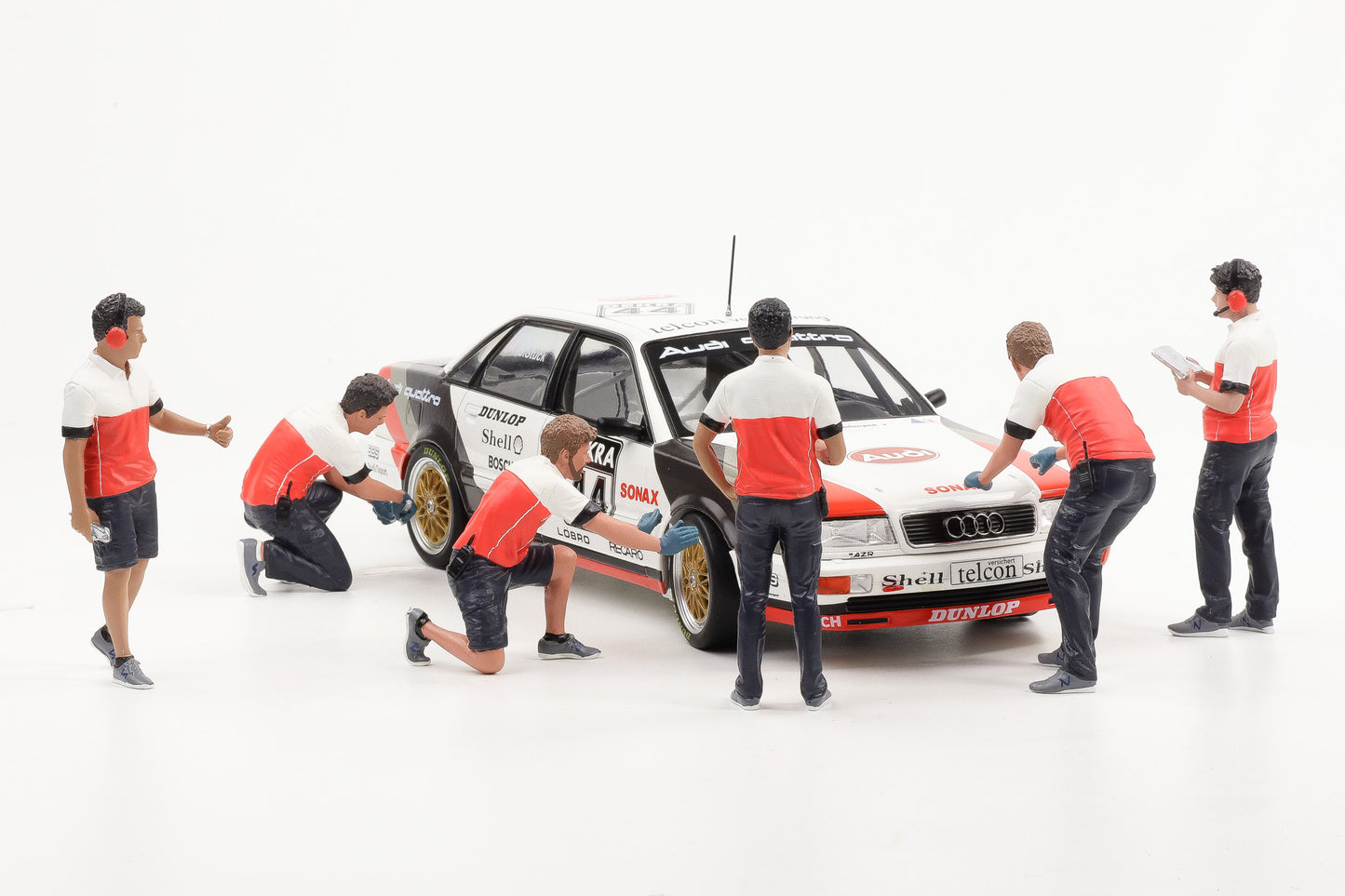 1:18 American Diorama Figur Race Crew Pit Stop Audi Figuren Set ohne Fahrzeug