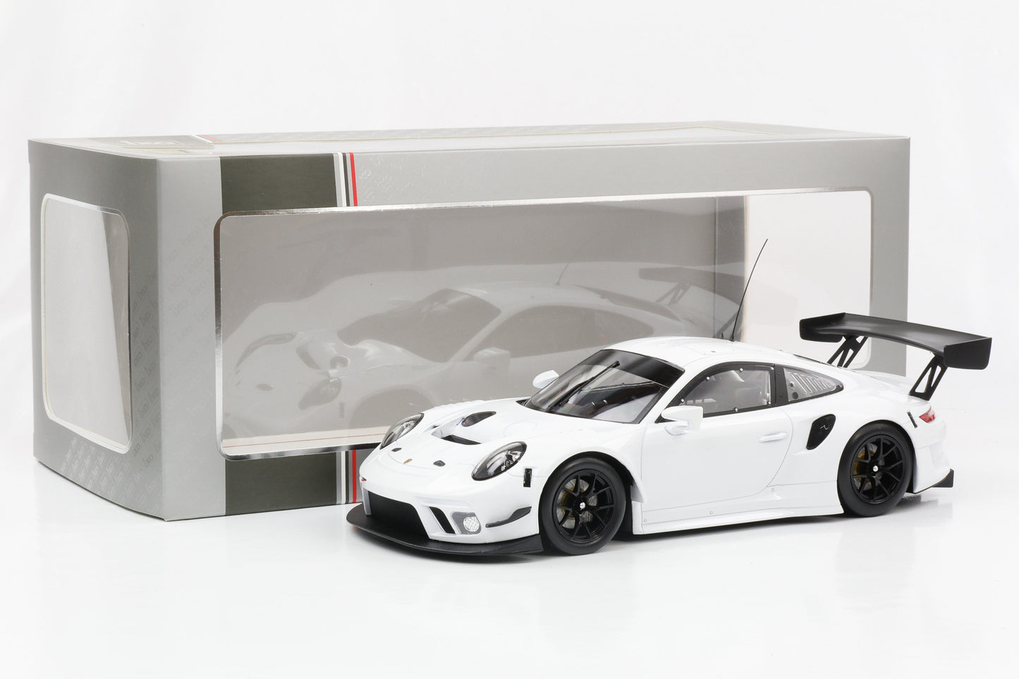 1:18 Porsche 911 GT3 R 2019 Plain Body Version weiß IXO diecast