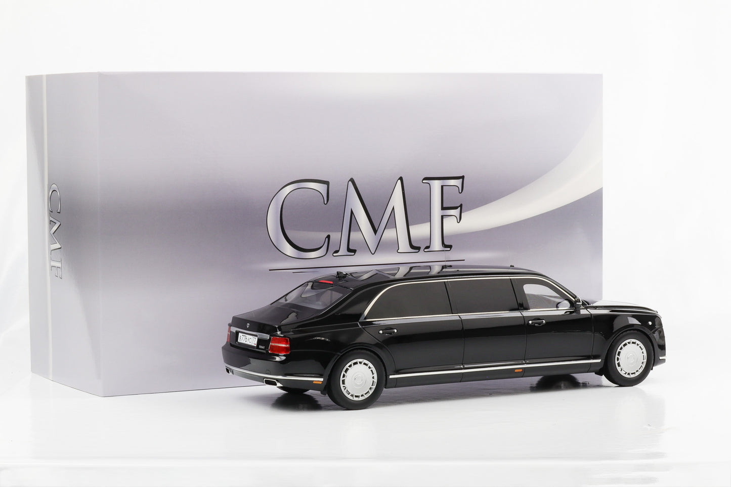 1:18 Aurus Senat State Limousine black CMF 18140 Resin