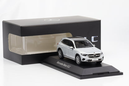 1:43 Mercedes-Benz GLC SUV X254 Avantagrde Hightechsilber iScale Dealer