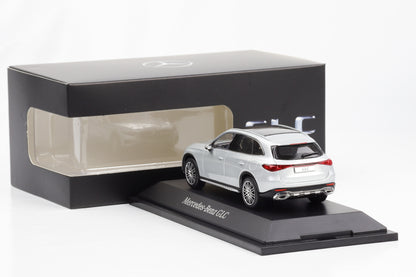 1:43 Mercedes-Benz GLC SUV X254 Avantagrde Hightechsilber iScale Dealer