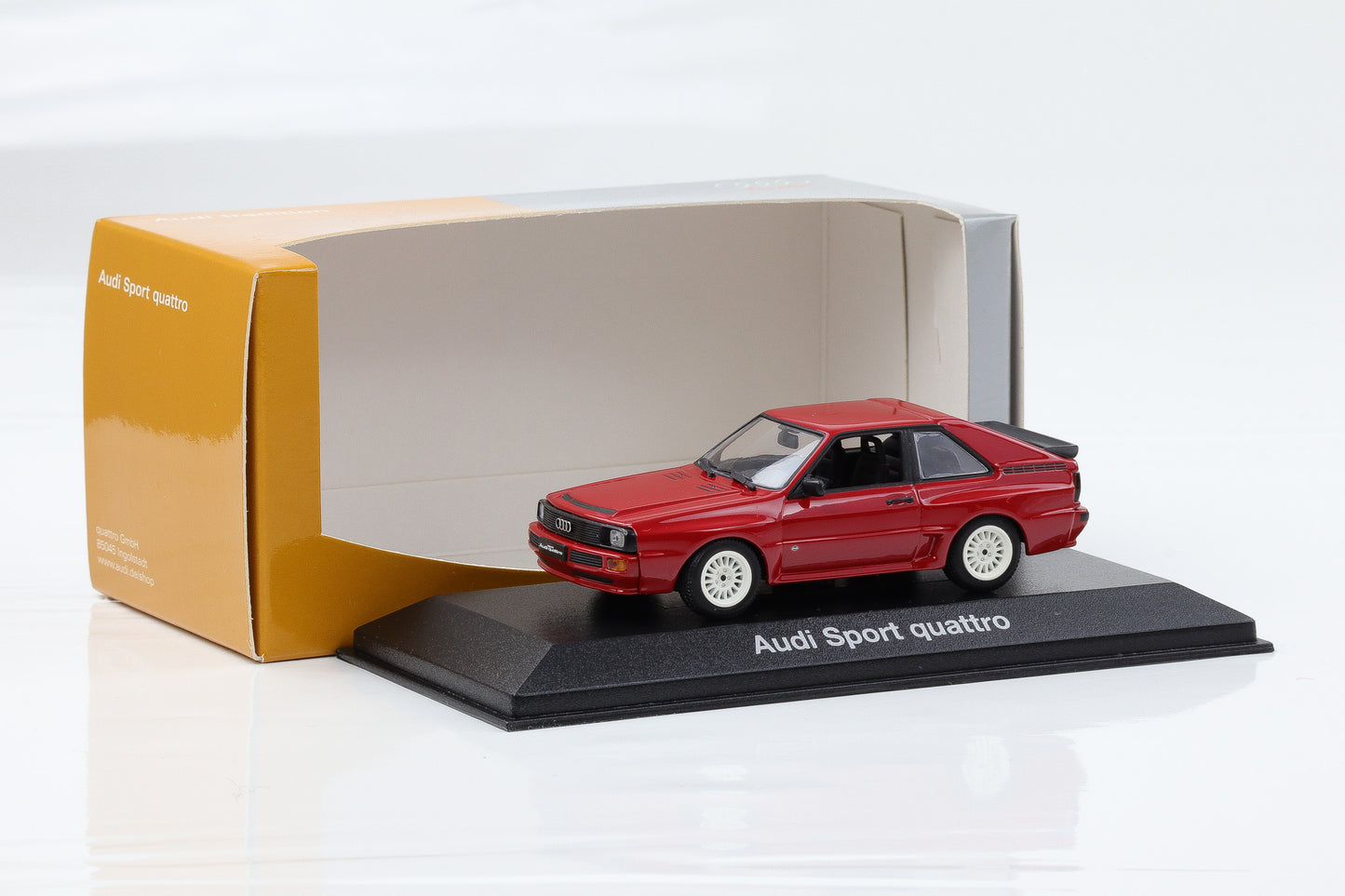 1:43 Minichamps Audi Sport Quattro (kurz) rot 1984 DEALER