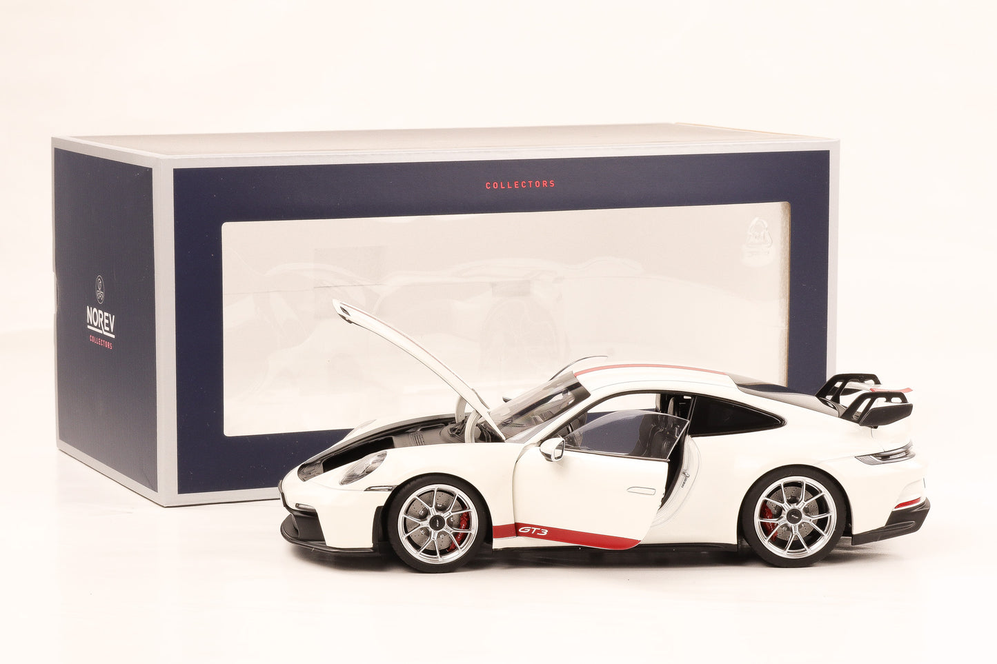 1:18 Norev Porsche 911 992 GT3 weiss opening roter Streifen mit Schrift 2021 187306