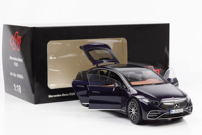 1:18 Mercedes-Benz EQS V297 nautikblau 2021 NZG opening parts