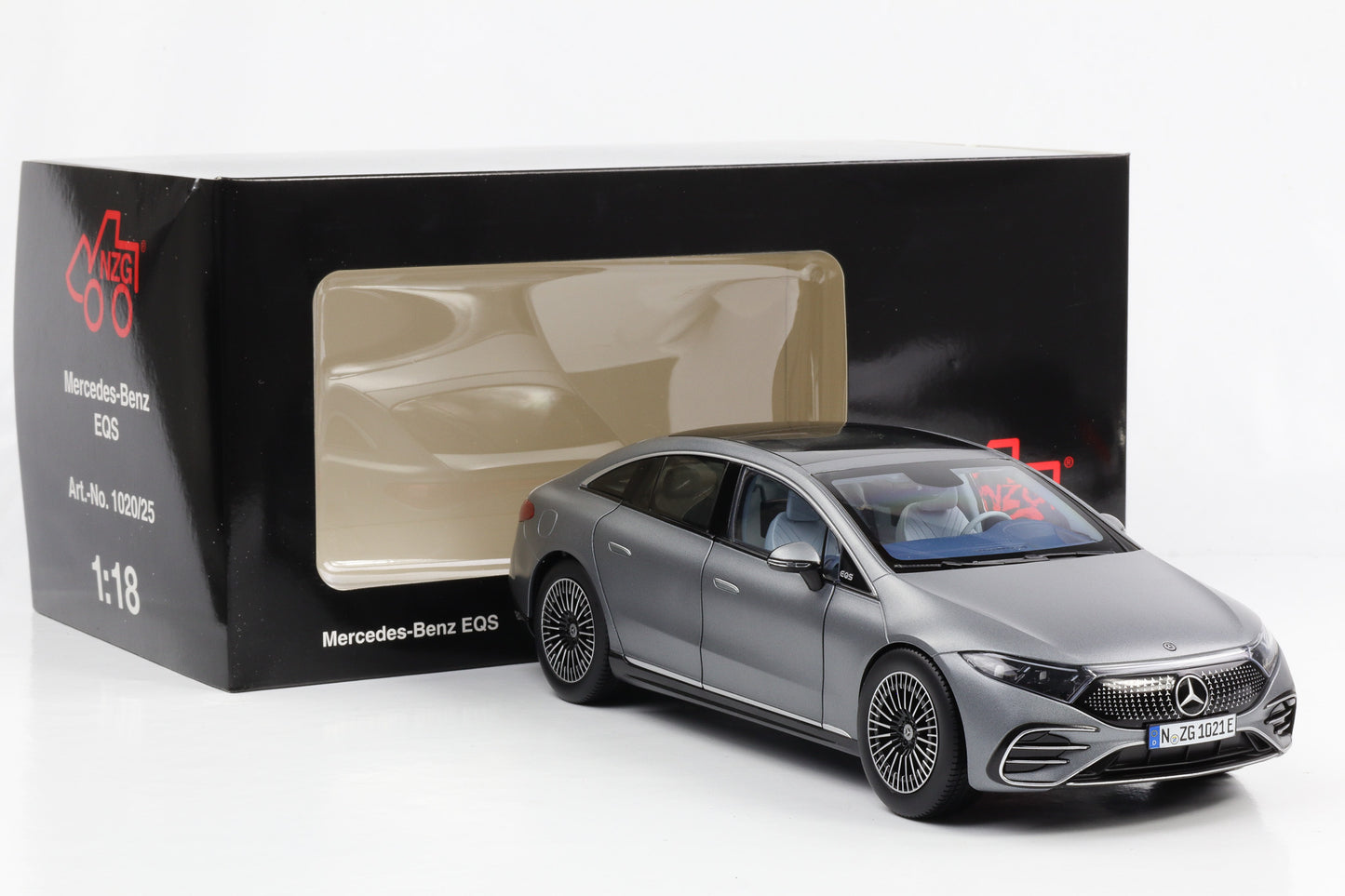 1:18 Mercedes-Benz EQS V297 selenitgrau 2021 NZG opening parts