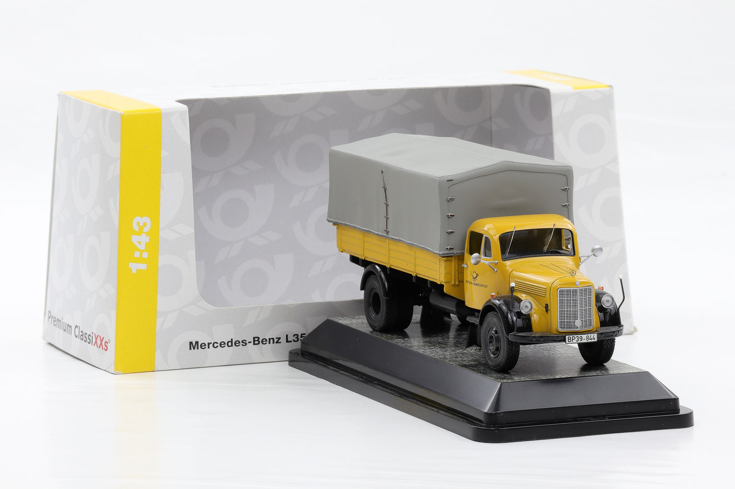 1:43 Premium Classixxs Mercedes-Benz L3500 LKW mit Planenaufbau Deutsche Post