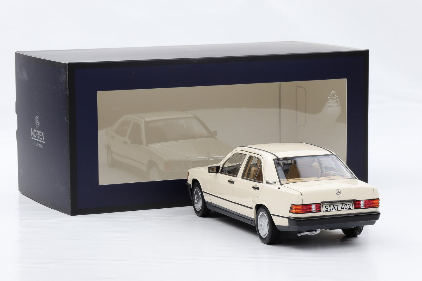 1:18 Norev Mercedes-Benz 190E W201 Beige 1984 183829 limited 200 pcs