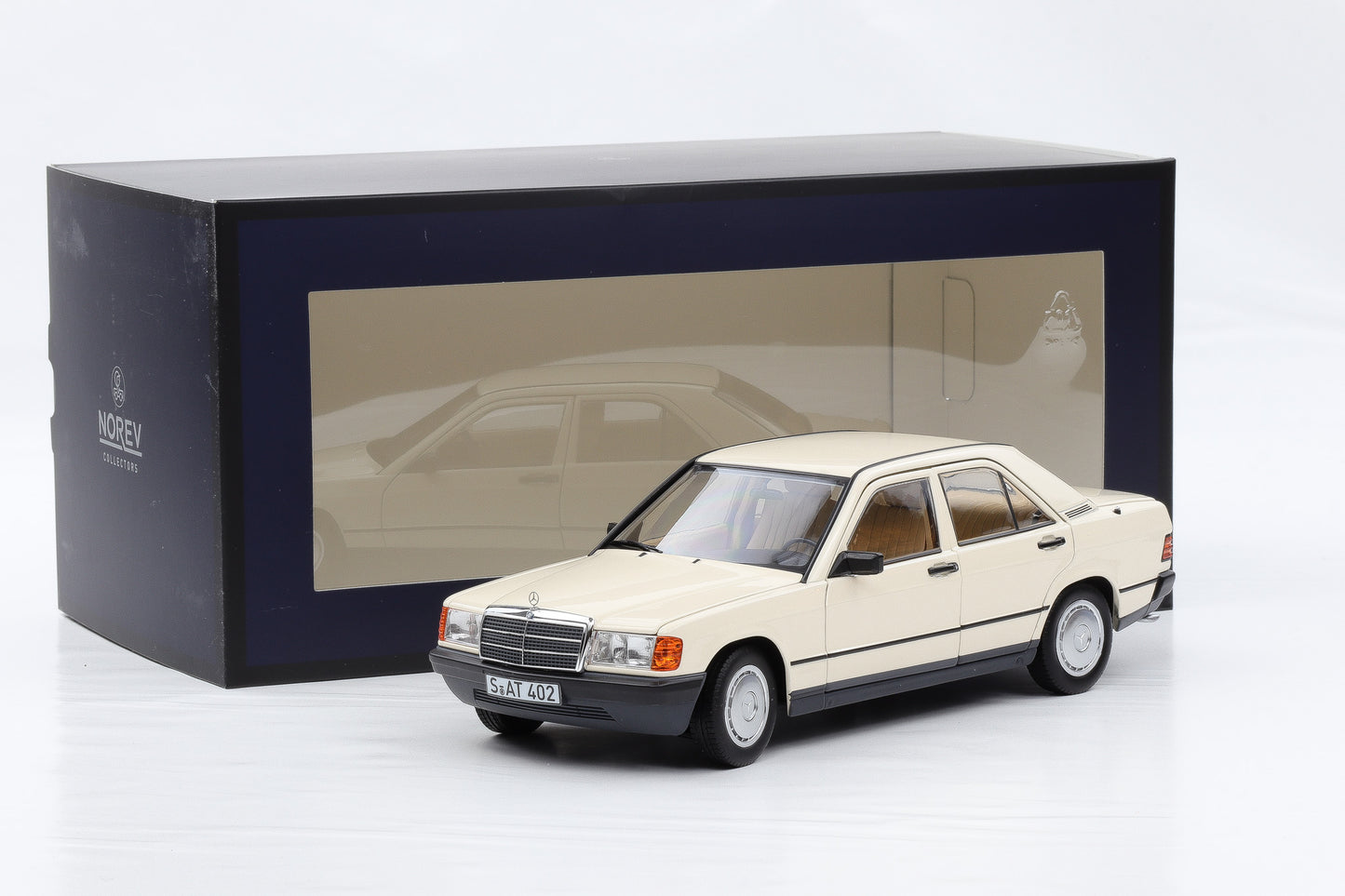 1:18 Norev Mercedes-Benz 190E W201 Beige 1984 183829 limited 200 pcs