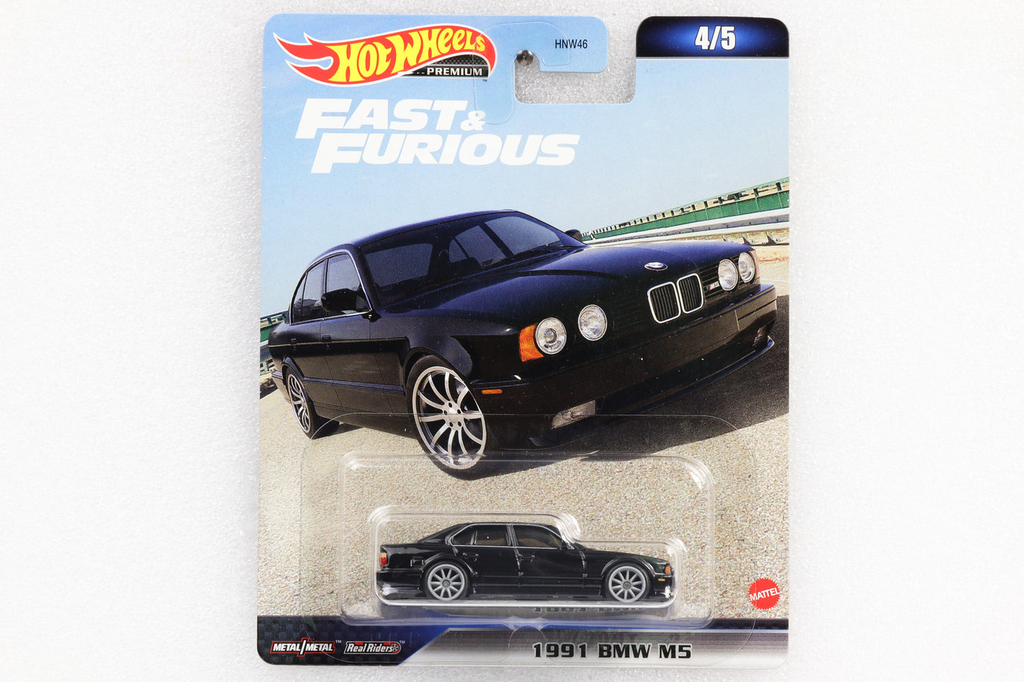 1:64 BMW M5 E39 rojo Hot wheels Canyon Warriors