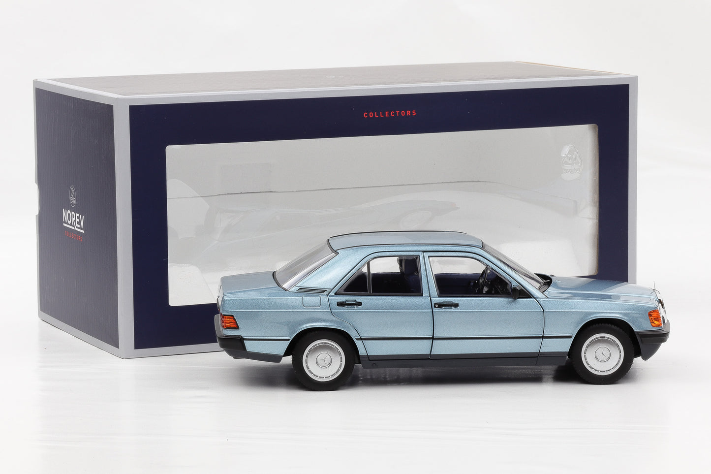1:18 Norev Mercedes-Benz 190E W201 light Blue metallic 1984 183828