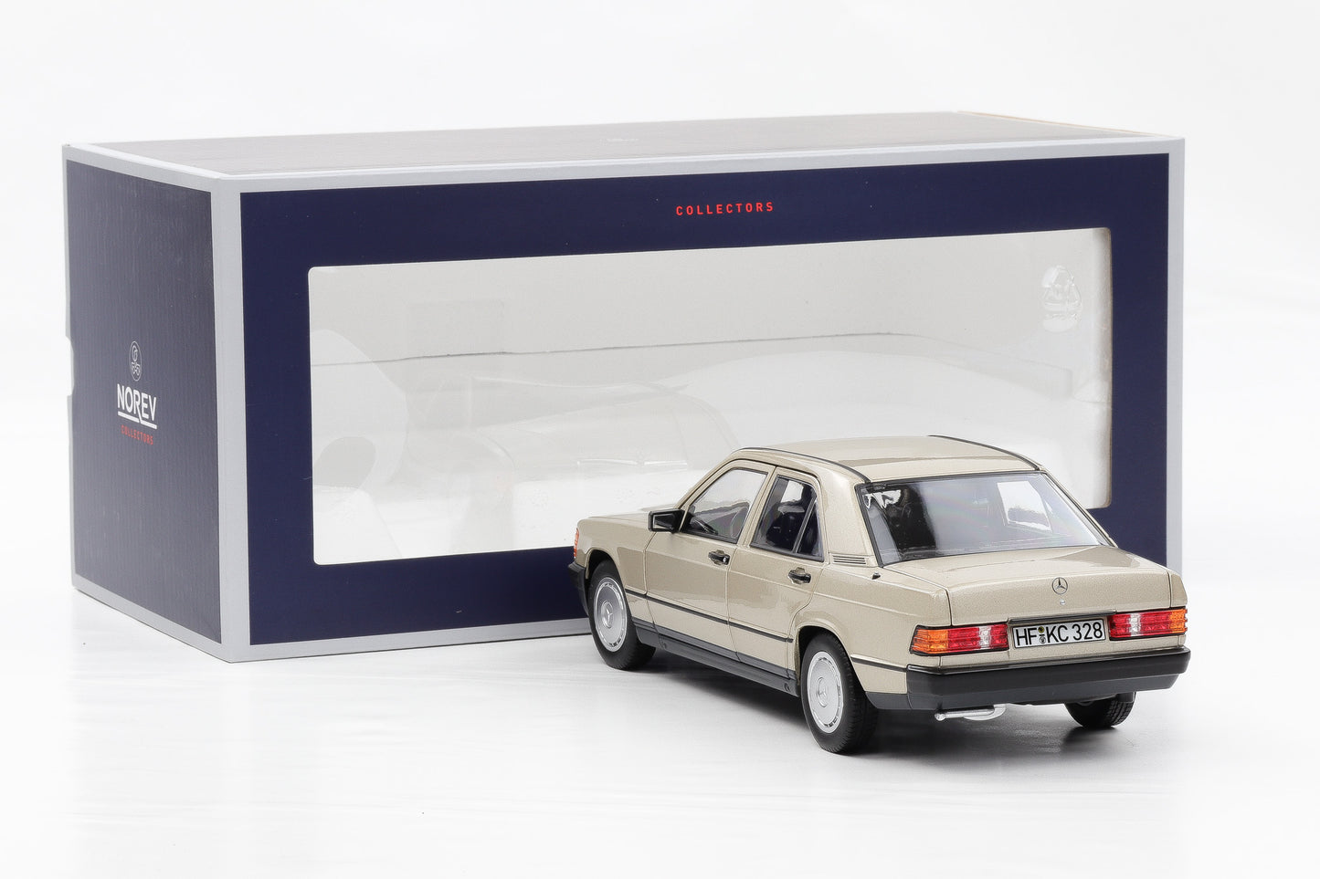 1:18 Norev Mercedes-Benz 190E W201 smoke silver metallic 1984 183821