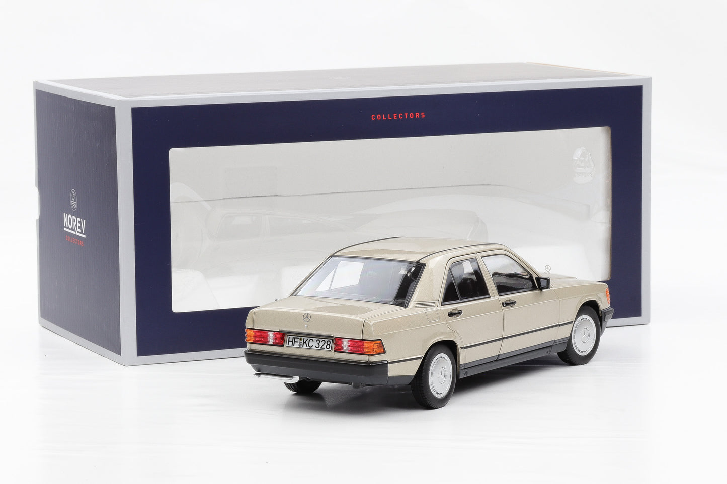 1:18 Norev Mercedes-Benz 190E W201 smoke silver metallic 1984 183821
