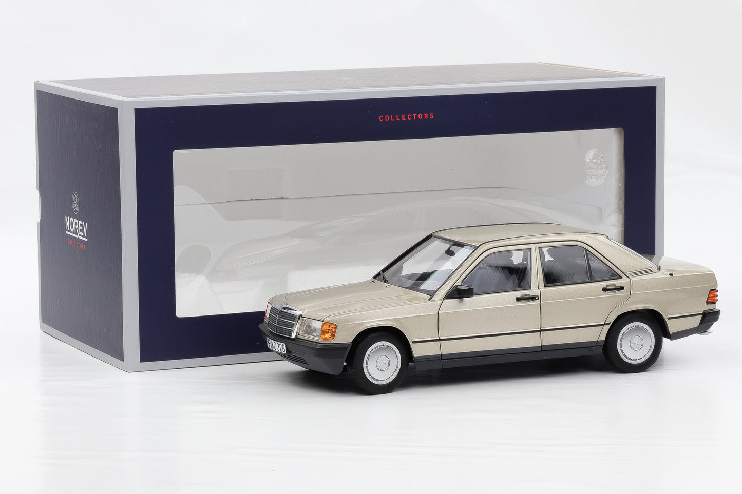1:18 Norev Mercedes-Benz 190E W201 smoke silver metallic 1984 183821