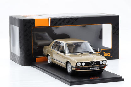 1:18 IXO BMW 5er Reihe 520i E28 Limousine 1987 gold metallic 18CMC184