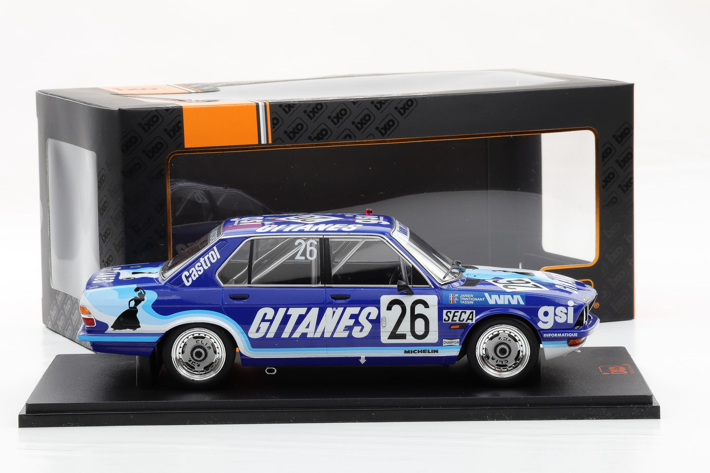 1:18 IXO BMW 528i E28 #26 Gitanes 24h Spa 1982 18RMC183A